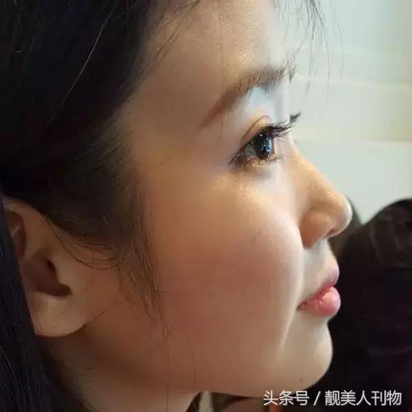 你见过塌鼻子的美女吗？