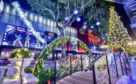 新加坡圣诞节的正确打开方式！满街灯光已经亮起来了