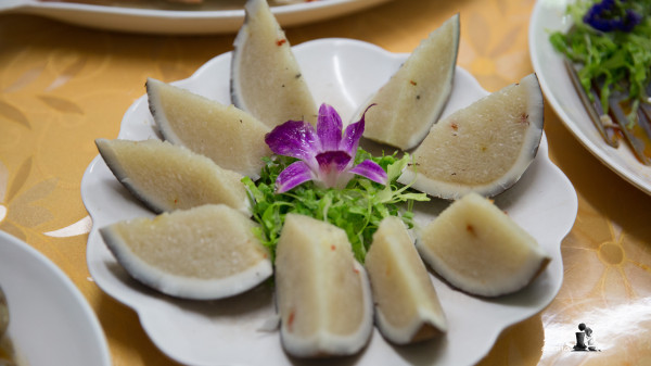 夏日，带着我最心爱的她，去看三亚这片宁静的海！