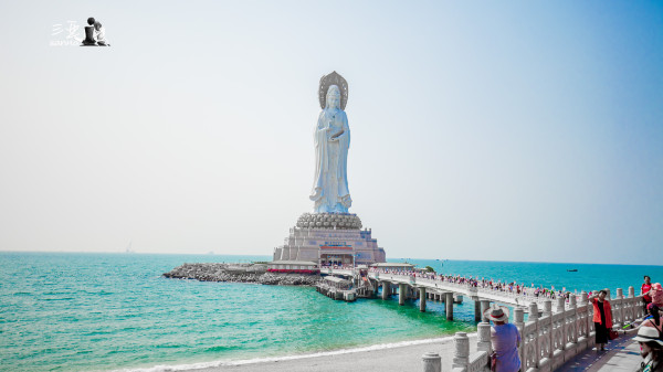 夏日，带着我最心爱的她，去看三亚这片宁静的海！