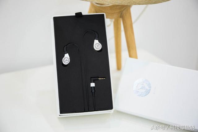 DITA TWINS试听体验：有着差异美的双生花