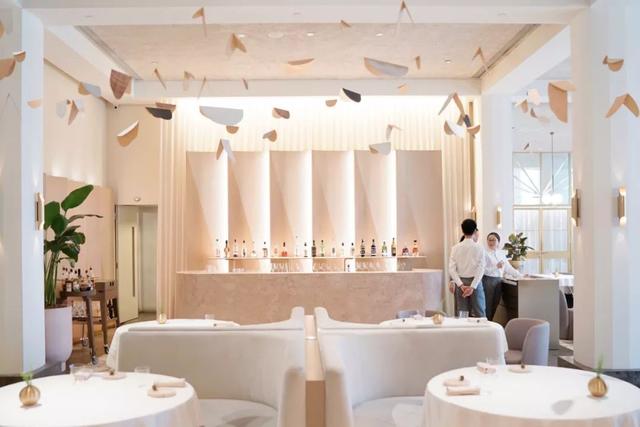 新加坡｜藏在美术馆里的绝美米其林法式餐厅