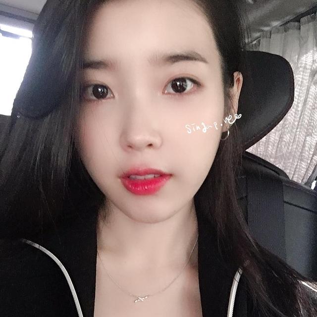 「IU」「分享」181214 新鲜自拍！游客IU的新加坡旅行打卡2.0来袭