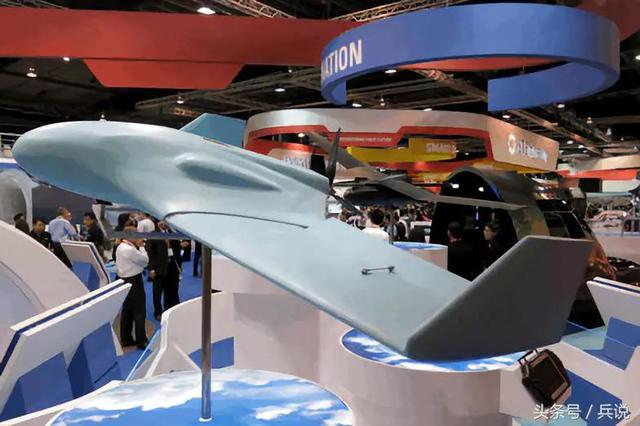 新加坡推出两栖武器：无人机居然能飞到水里游！