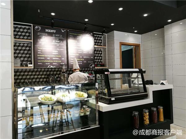 成都餐饮兴起轻食主义 加盟品牌蜂拥而至口味价格仍需完善