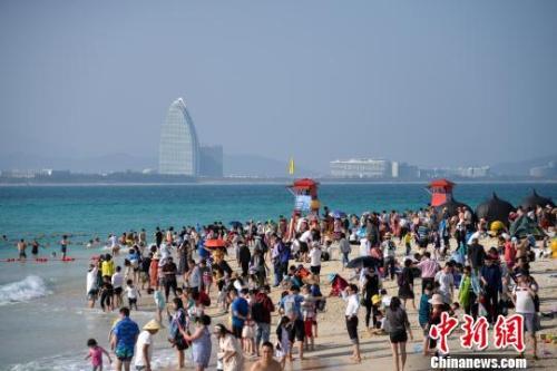 除夕全国旅游接待总人数0.56亿人次 同比增长9.06%