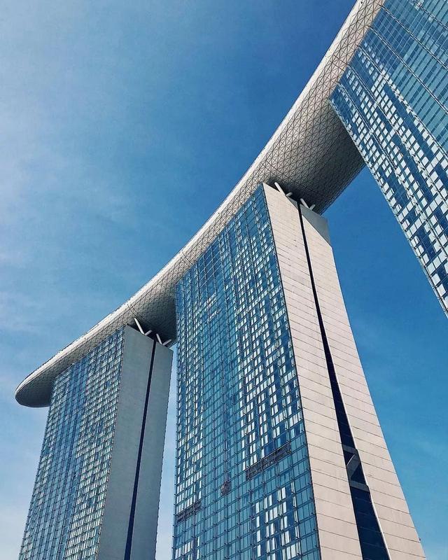 不用去迪拜，新加坡这10个现代建筑也超具未来时尚感