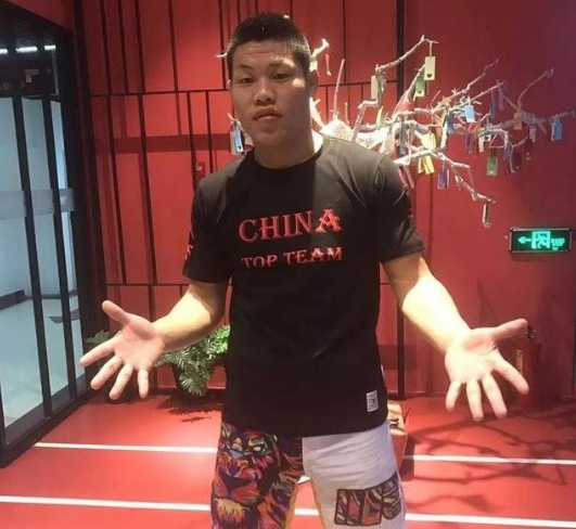 李景亮新加坡赛前利好，与UFC续签大合同