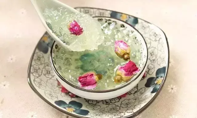 孕妇吃燕窝，一人吃两人补，没有妊娠纹竟然还有助于宝宝智力发育