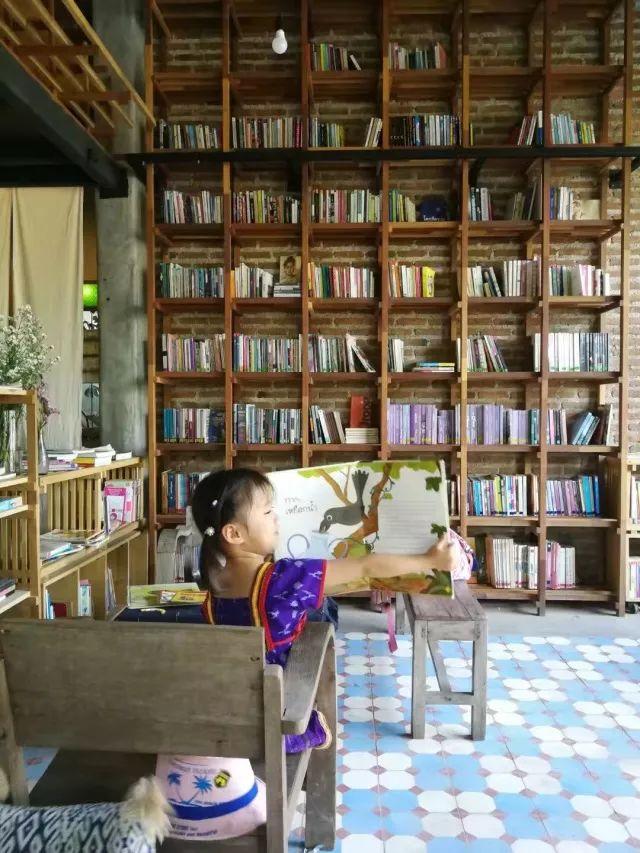 去泰国旅游，顺便让女儿插班上一个月国际幼儿园