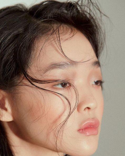 宽眼距、塌鼻梁少女为dior走高定秀，所以高级脸到底是什么脸？