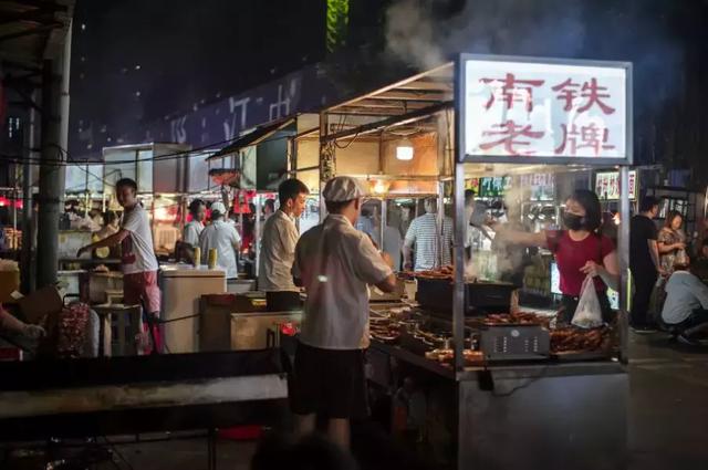 你最爱吃的地道美食，还不是人造的