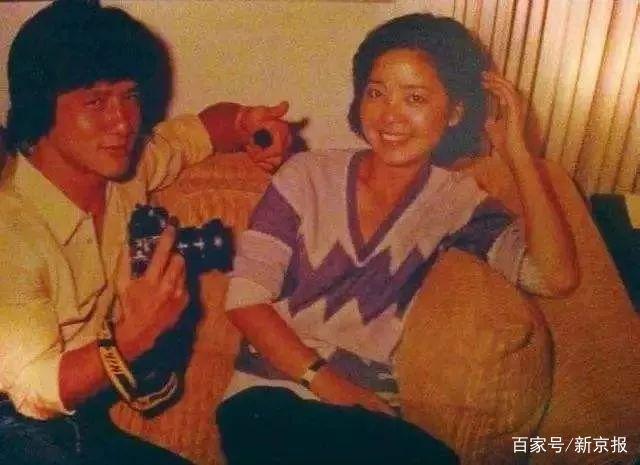 成龙英文版自传自曝“家暴儿子”、“早年招妓”等黑历史