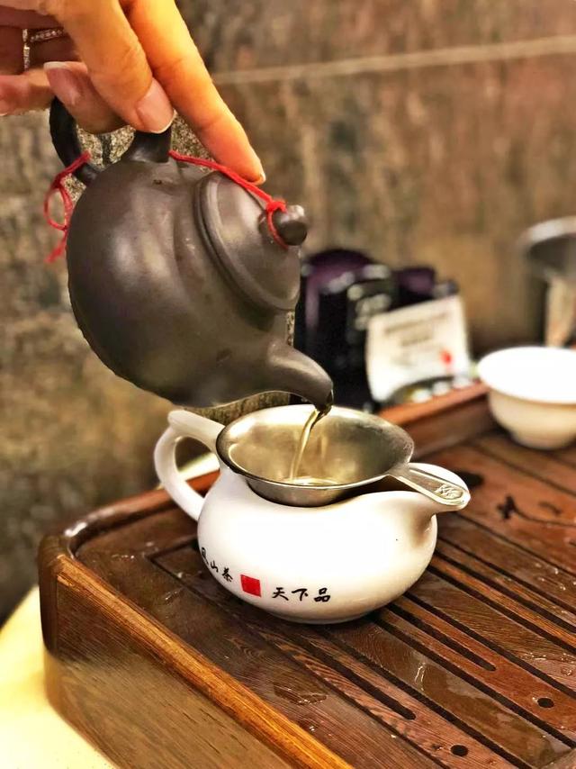 问茶｜新加坡的“吃茶”与“喝茶”