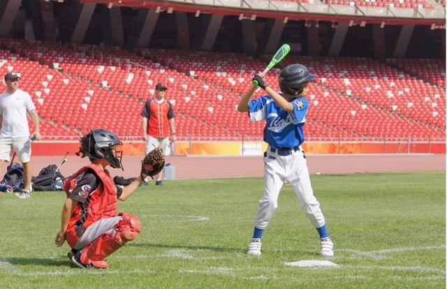 专访MLB亚太区副总裁Jim Small丨棒球想在中国取得成功，它就必须是一项中国运动