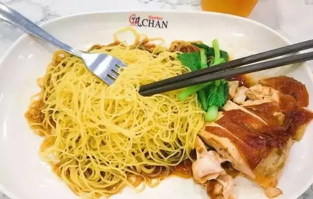 揭秘新加坡上班族的工作餐，大家中午都吃什么？