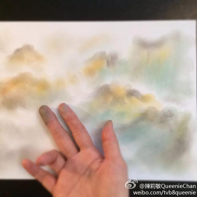 What？化妆品也可以作画？看下面这几位大神是如何利用化妆品的