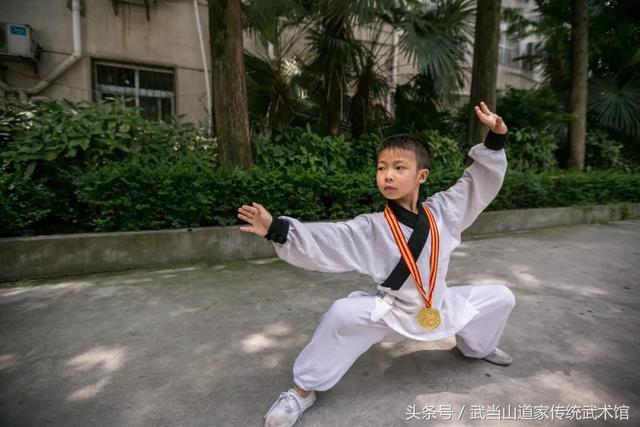 年仅6岁就有1金1铜在手，少年习武也有大动静