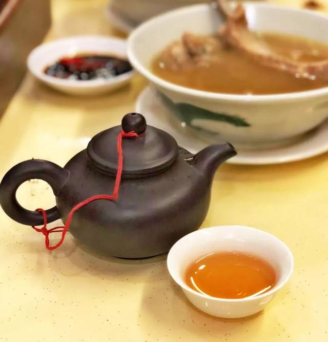 问茶｜新加坡的“吃茶”与“喝茶”