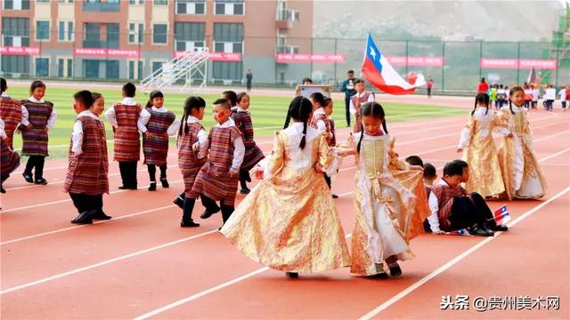 贵阳一中普瑞国际学校2018年秋季运动会开幕式剪影