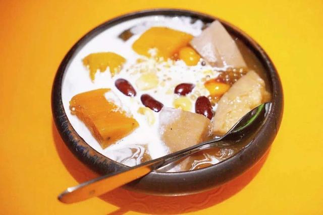 越南粉空降大武汉，用这碗精心熬制的檬粉温暖光谷青年漂泊的心