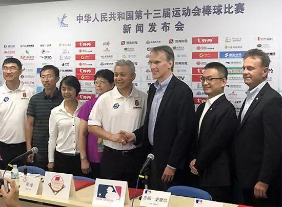 专访MLB亚太区副总裁Jim Small丨棒球想在中国取得成功，它就必须是一项中国运动