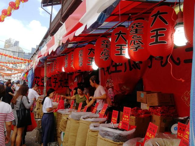 新年之际新加坡的唐人街——牛车水