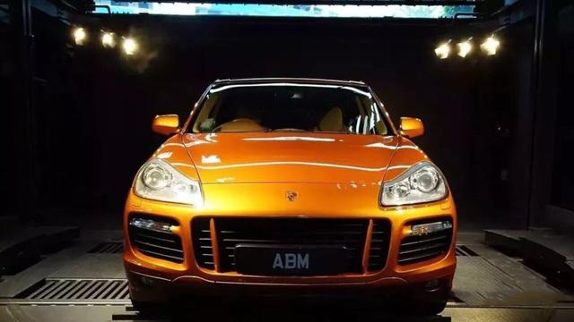 豪车、情趣用品……新加坡竟有这么多奇葩的自动贩卖机！