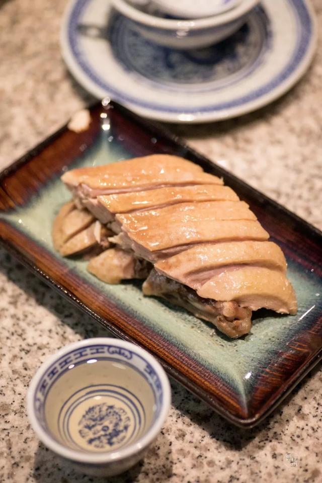 每天4h的排队记录，火遍全国8大城市的南京大牌档，……