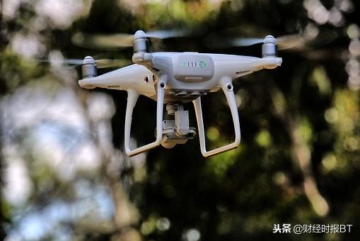 新加坡测试无人机、机器人和飞行器