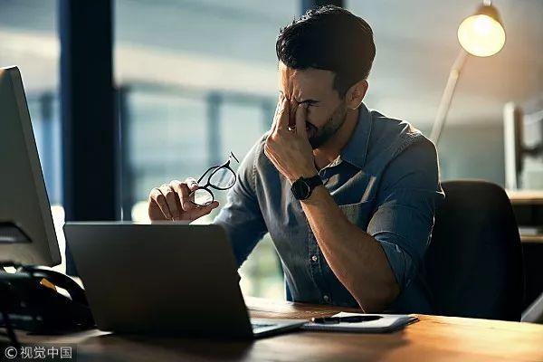 精准温度护理，只护不伤的便携润眼罩，这位男士你了解一下｜钛空舱