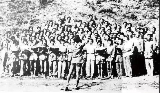 73年前的今天，谱曲《黄河大合唱》、鼓舞中国抗战的冼星海病逝