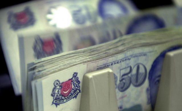 携巨款进出新加坡未申报判罚3万元，细说各国入境携带现金之法律