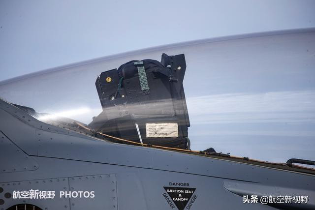 新加坡空军F15SG战斗机极致细节特写 全机上下铆钉不少 做工讲究