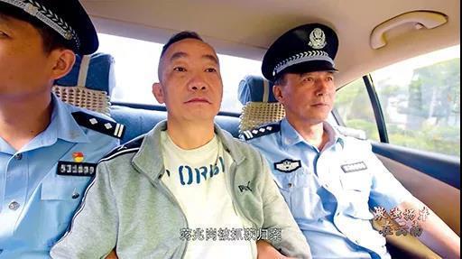 云南“失踪”校长追回始末：突击队12层滑下破窗将其活捉，有“内鬼”专案组全员换血
