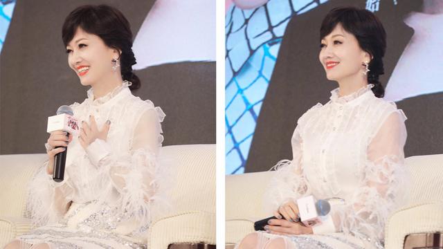 赵雅芝65岁依然这么美，网纱衫配流苏裙气质优雅，鲜艳红唇太迷人