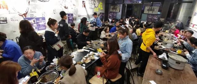 拒绝踩雷！2019吃了上百家新店选出25家！出门拔草就靠这份清单