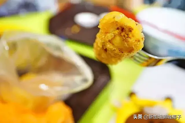 实拍！新加坡路边摊，最有名的24种街头小吃~