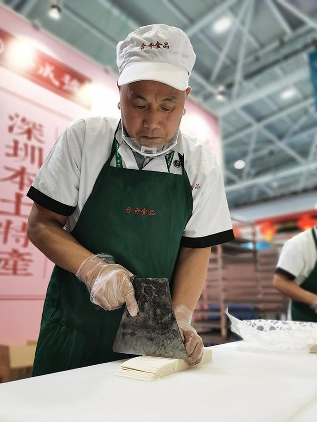 消失半个世纪的深圳传统小食云片糕 宝博会合成号展位正式开卖啦