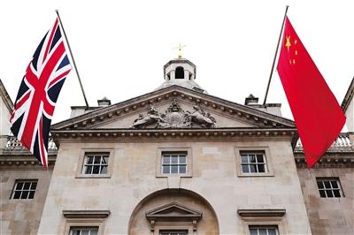这国还想挑衅中国，俄罗斯警告：当心输个精光！