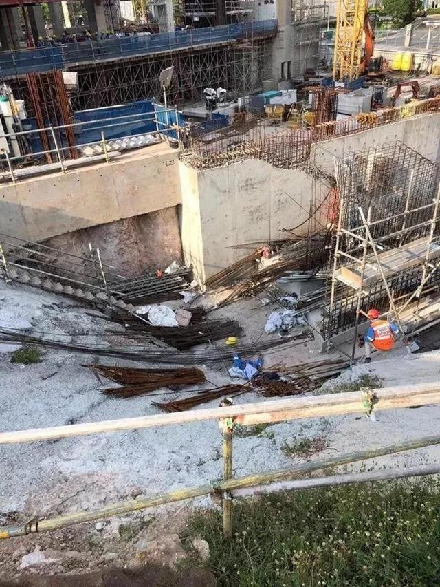 28岁劳工新加坡苦干5年被砸死，新婚妻子怀孕，全家丧失经济支柱