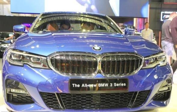 BMW「大改款3系」新加坡车展现身！瘦身55公斤刚性再提升