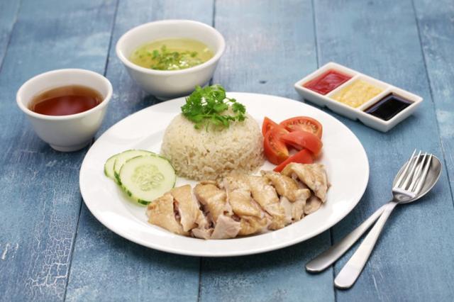 在新加坡吃到的海南鸡饭，和海南有什么关系？
