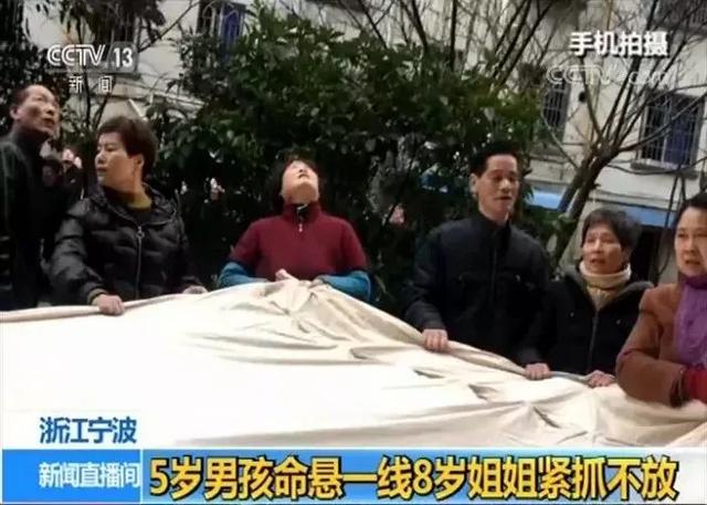 “建议给经期女职工特殊保护”！网友：别了吧｜南都早餐