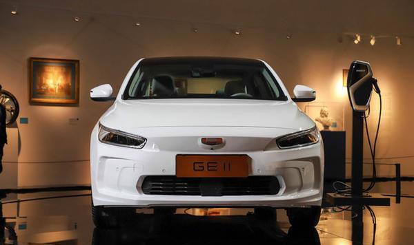 吉利首款全球市场纯电动车型“GE11”中文定名：几何A