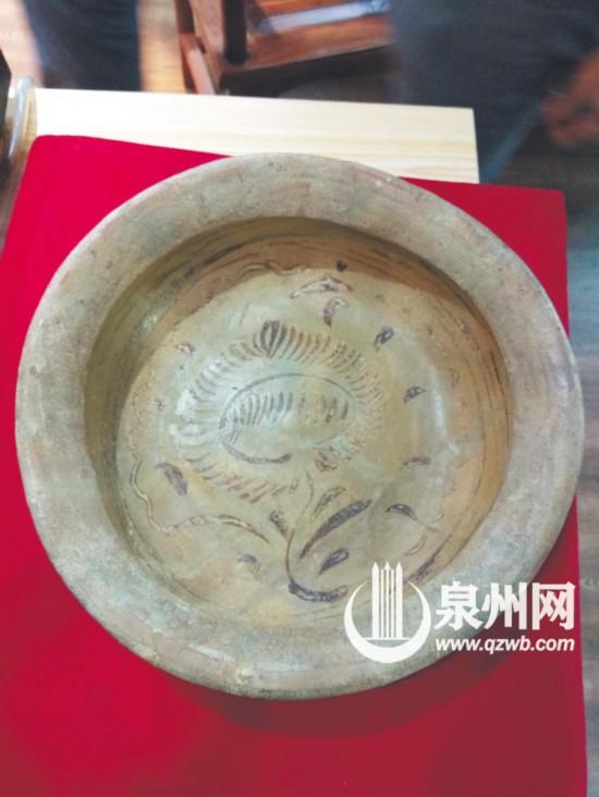 晋江磁灶窑产品 承载乡愁记忆的陶瓷器
