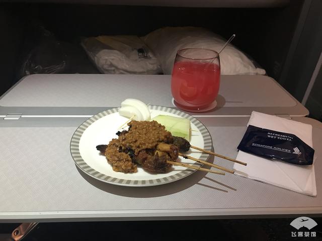 打卡新航A380商务舱，上海到新加坡多顿飞机餐你给打几分