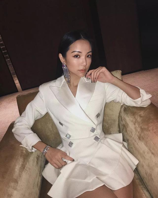 矮个、平胸、路人脸？这个亚洲姑娘的爆红之路堪称励志典范！