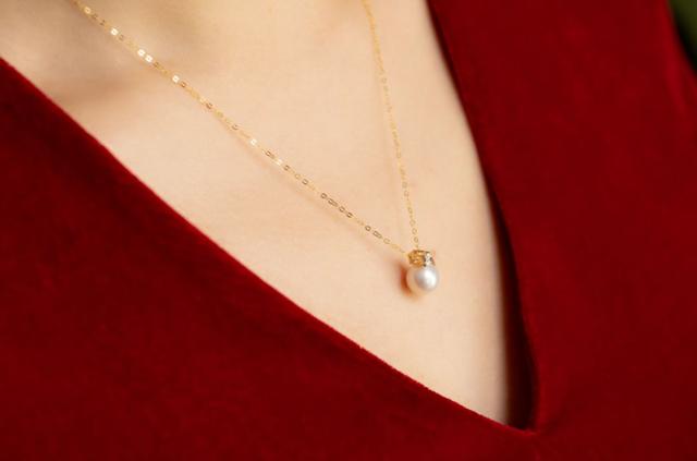 女人戴上珍珠，搞定所有场合！性价比超高的珍珠，高级、耐看……