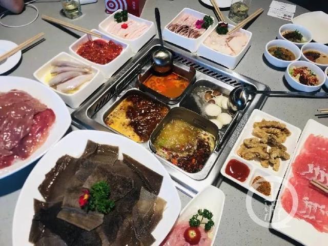 海底捞为重庆“私人订制”新锅底新菜品，或引发新旧火锅之争